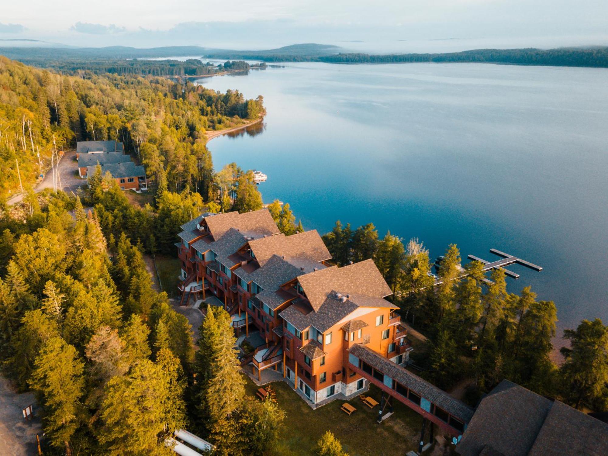 Auberge Du Lac Taureau Saint-Michel 外观 照片