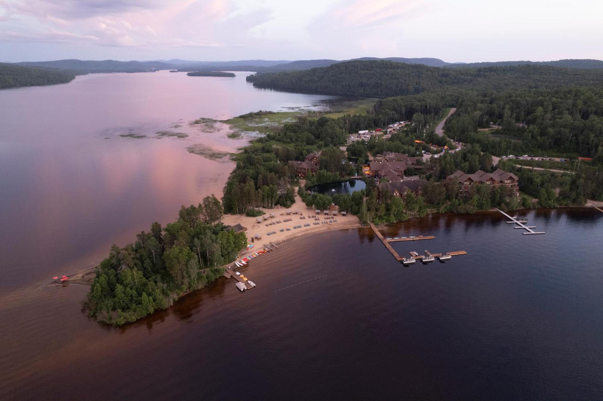 Auberge Du Lac Taureau Saint-Michel 外观 照片